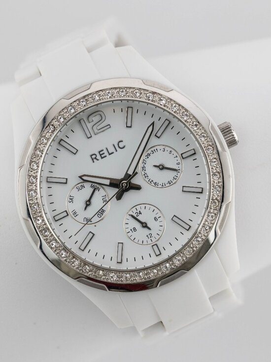 Relic ZR15551 Day-Date Quartz Analog Women\'s Watch New Battery main image 8
